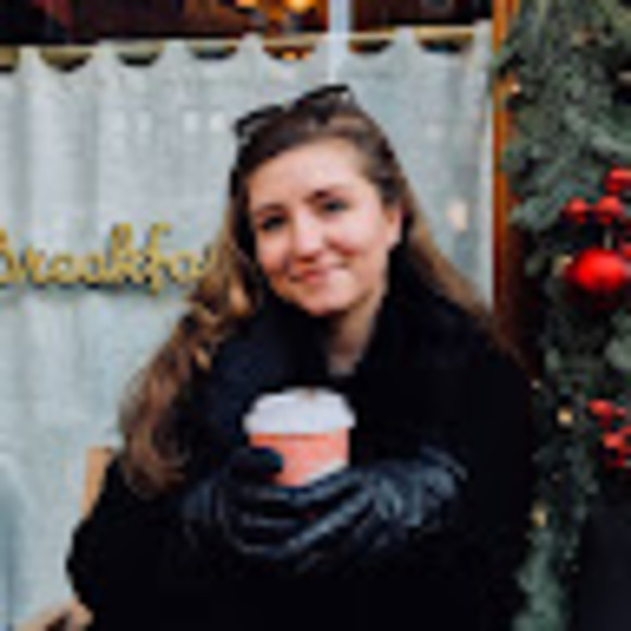 Meet your Posher, Caroline - Picture 1 of 1